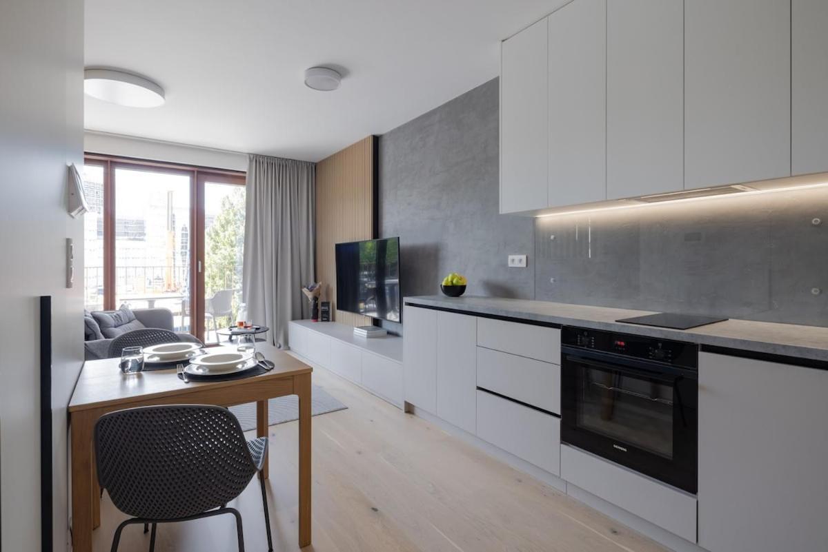 Zwirnovka-brand New With Free Parking Bratislava